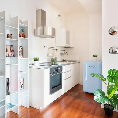 White & Beauty In Center Apartman